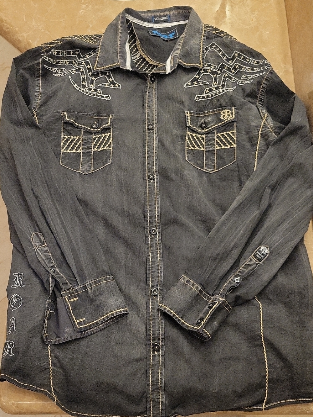 *Roar Black Embroidered Western-Style Men's Button-Up Shirt